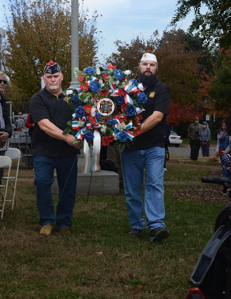 Free food veterans day tampa